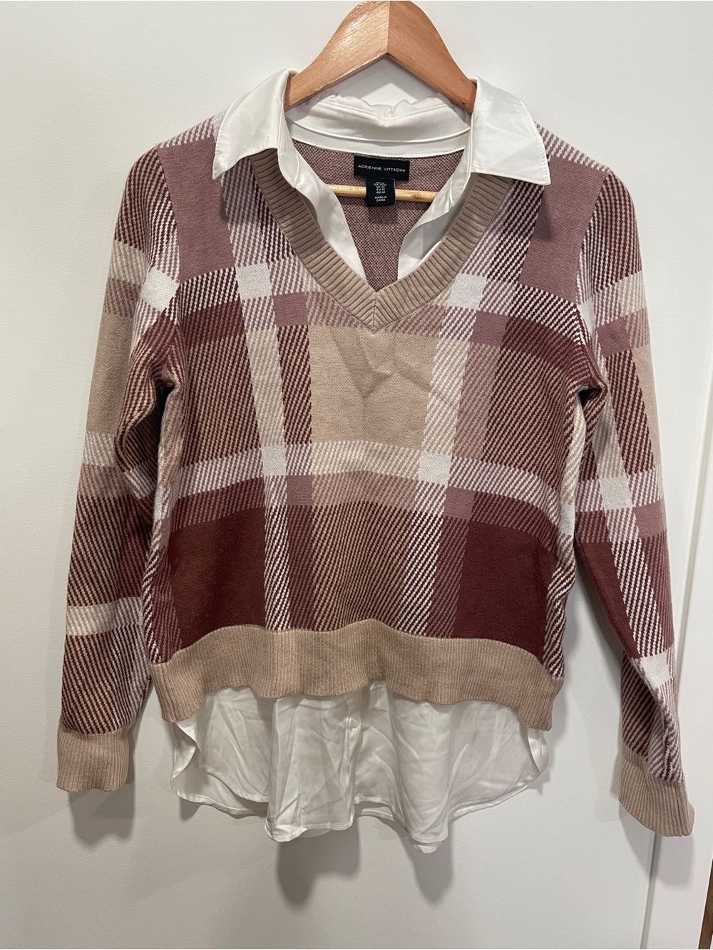Adrienne Vittadini Plaid V-Neck Sweater in Mauve, Cream & Rose